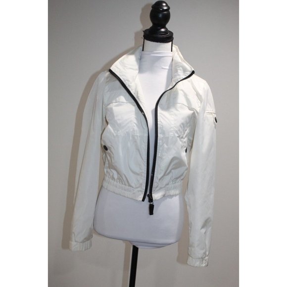 Burberry Jackets & Blazers - BURBERRY Cropped Hooded Rain Coat Jacket White Hidden Hood Crop Zip Women's XS